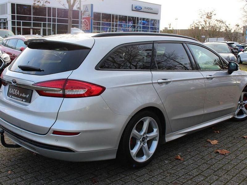 Gebraucht Ford Mondeo ST-Line 150 PS (110 kW) 2021 Polarsilber metallic Kombi