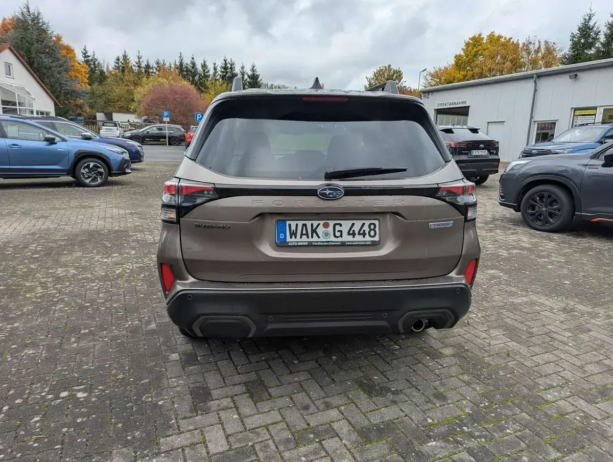 Gebraucht Subaru Forester Exclusive+ 136 PS (100 kW) 2025 Brilliant bronze SUV