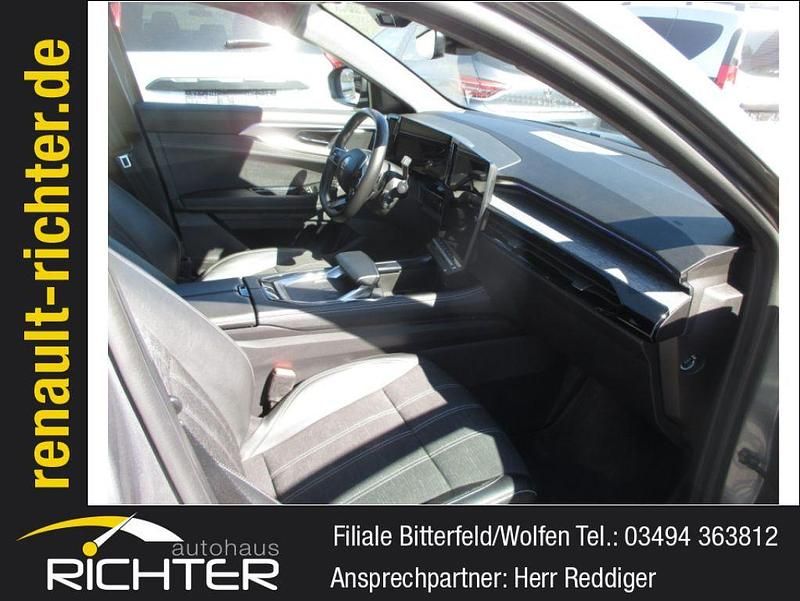 Gebraucht Renault Austral Techno 158 PS (116 kW) 2024 Grau SUV