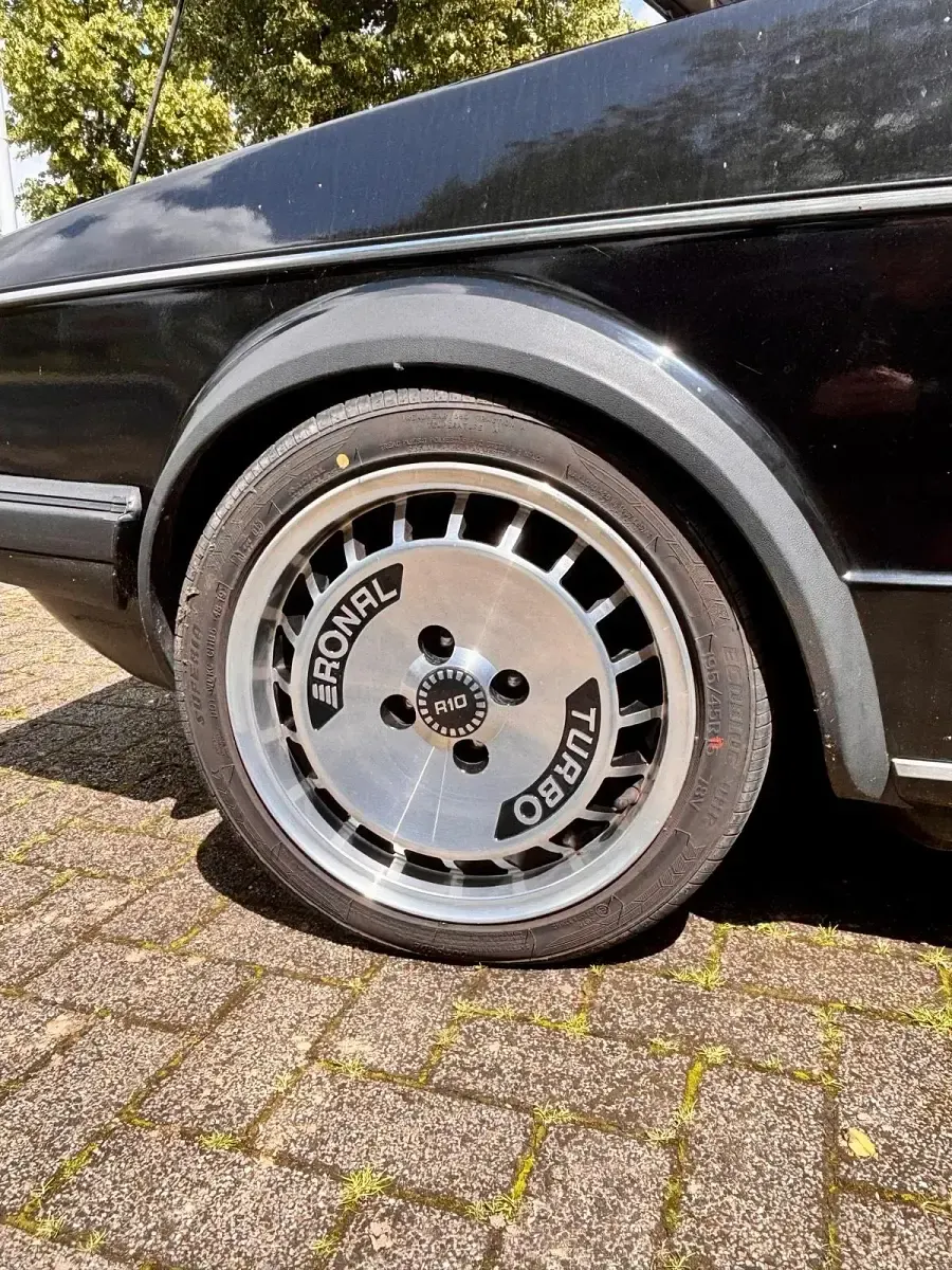 Gebraucht VW Golf Cabriolet 90 PS (66 kW) 1986 Schwarz Cabrio