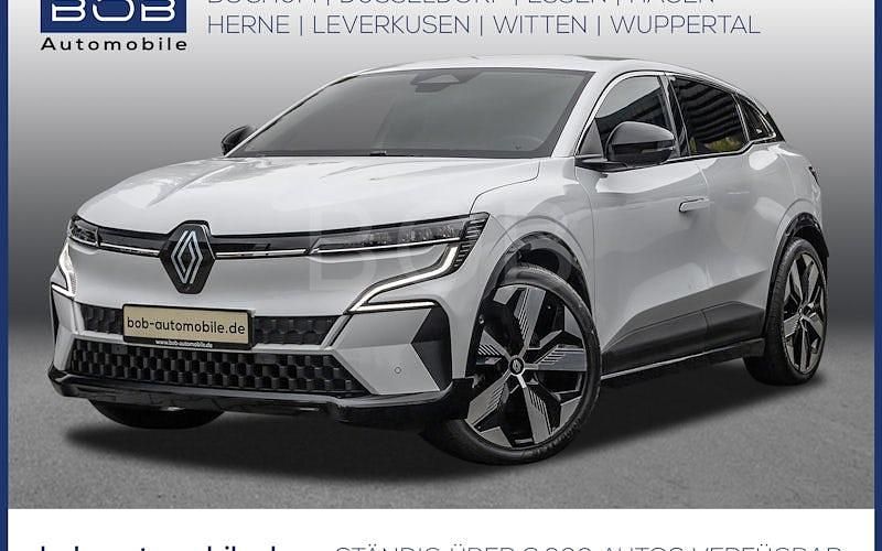Weiß Gebraucht 2022 Renault Megane E-Tech Techno Limousine | 23.710 € - Bild 1/4