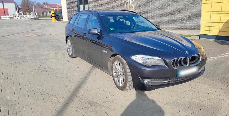Gebraucht BMW 530 258 PS (189 kW) 2012 Grau Kombi