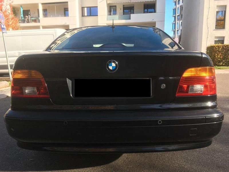 Gebraucht BMW 520 Exclusive 170 PS (125 kW) 2003 Limousine