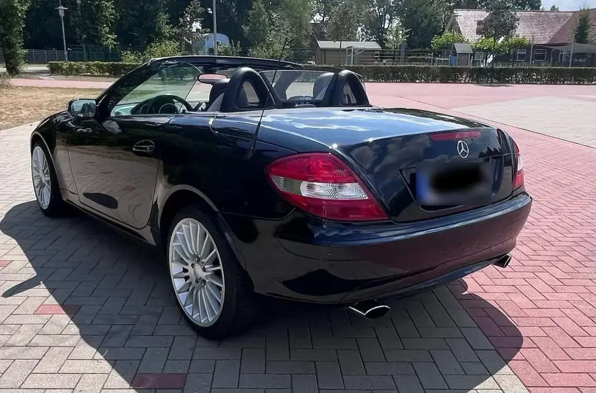 Gebraucht Mercedes SLK200 163 PS (119 kW) 2007 Schwarz Cabrio