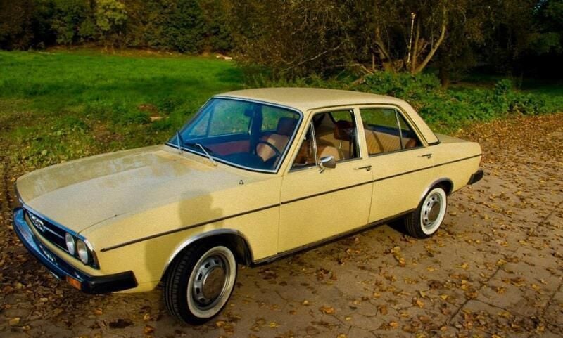 Gelb Gebraucht 1974 Audi 100 Limousine | 12.999 € - Bild 1/4
