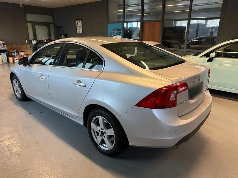 Gebraucht Volvo S60 205 PS (150 kW) 2012 Silber Limousine