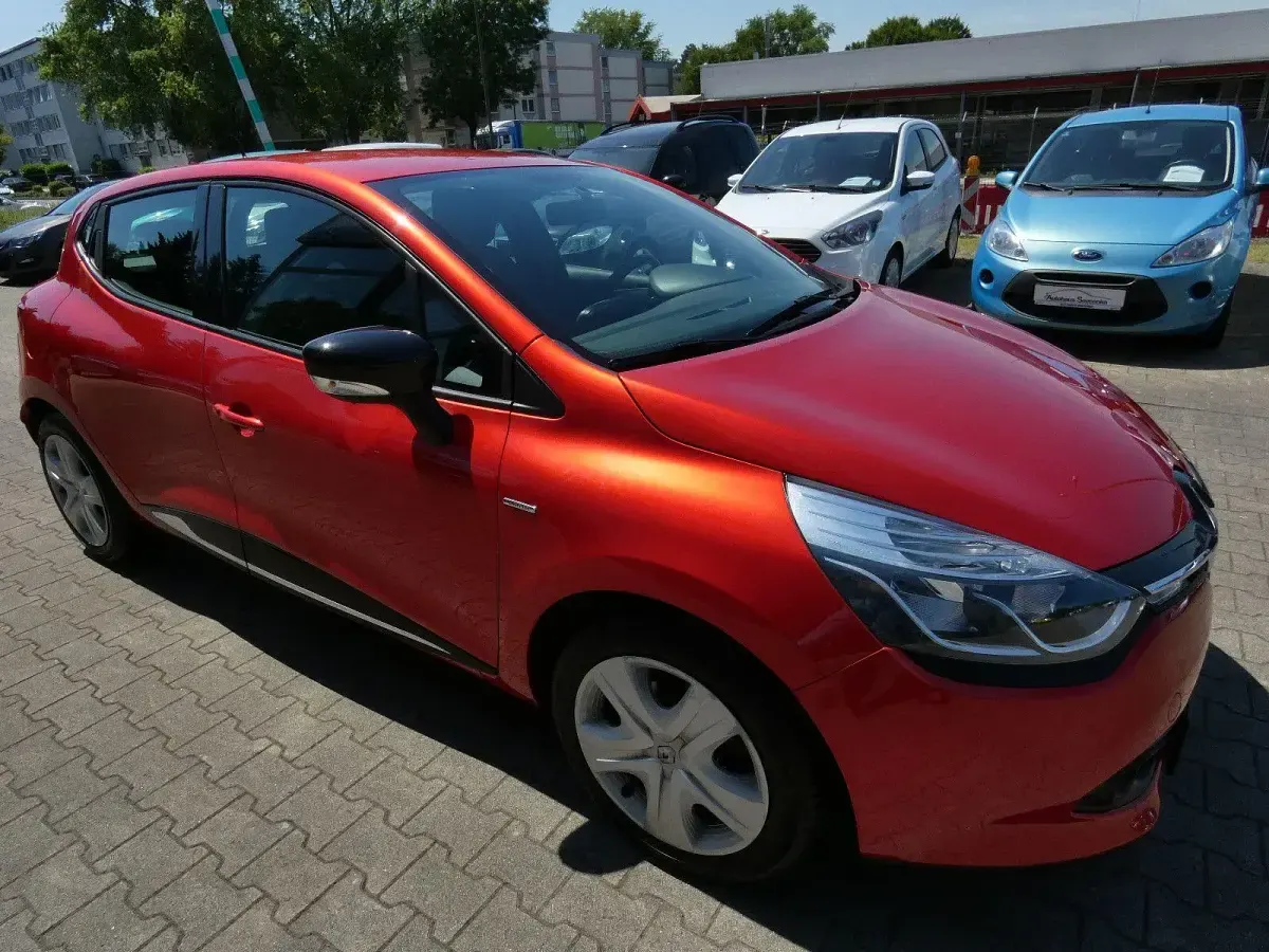 Gebraucht Renault Clio IV LIMITED 73 PS (53 kW) 2016 Rot Limousine
