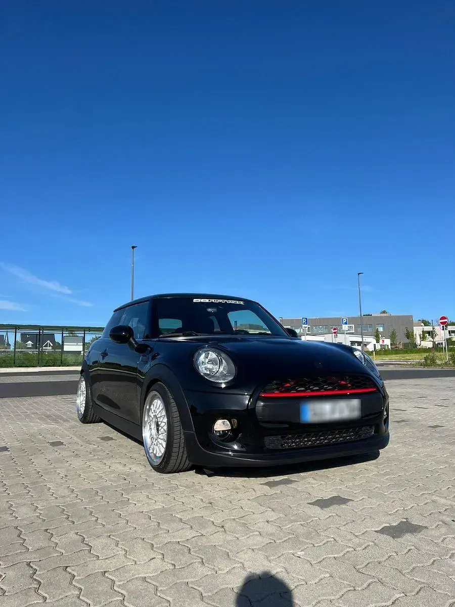 Usata Mini ONE 102 CV (75 kW) 2018 Nero Utilitaria