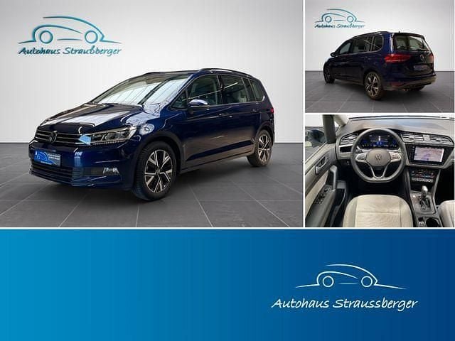 Blau Gebraucht 2023 VW Touran Comfortline Van / Kleinbus | 33.390 € (Etwas zu teuer) - Bild 1/4