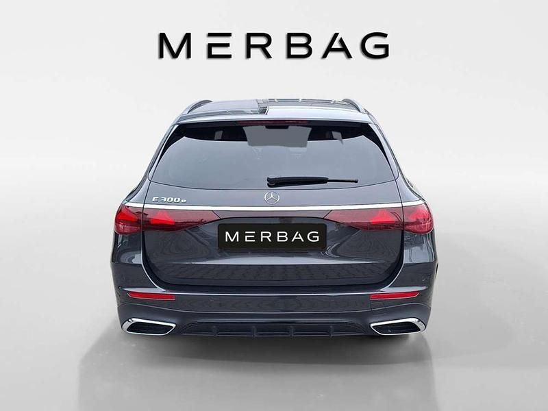 Gebraucht Mercedes E300 Advanced Plus 204 PS (150 kW) 2024 Metalliclack graphitgrau Kombi