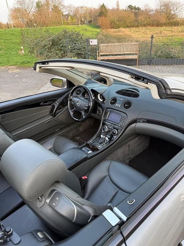 Gebraucht Mercedes SL500 306 PS (225 kW) 2005 Silber Cabrio