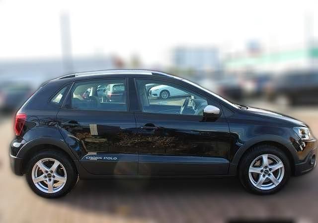 Gebraucht VW Polo Cross 110 PS (80 kW) 2017 Schwarz metallic Kleinwagen