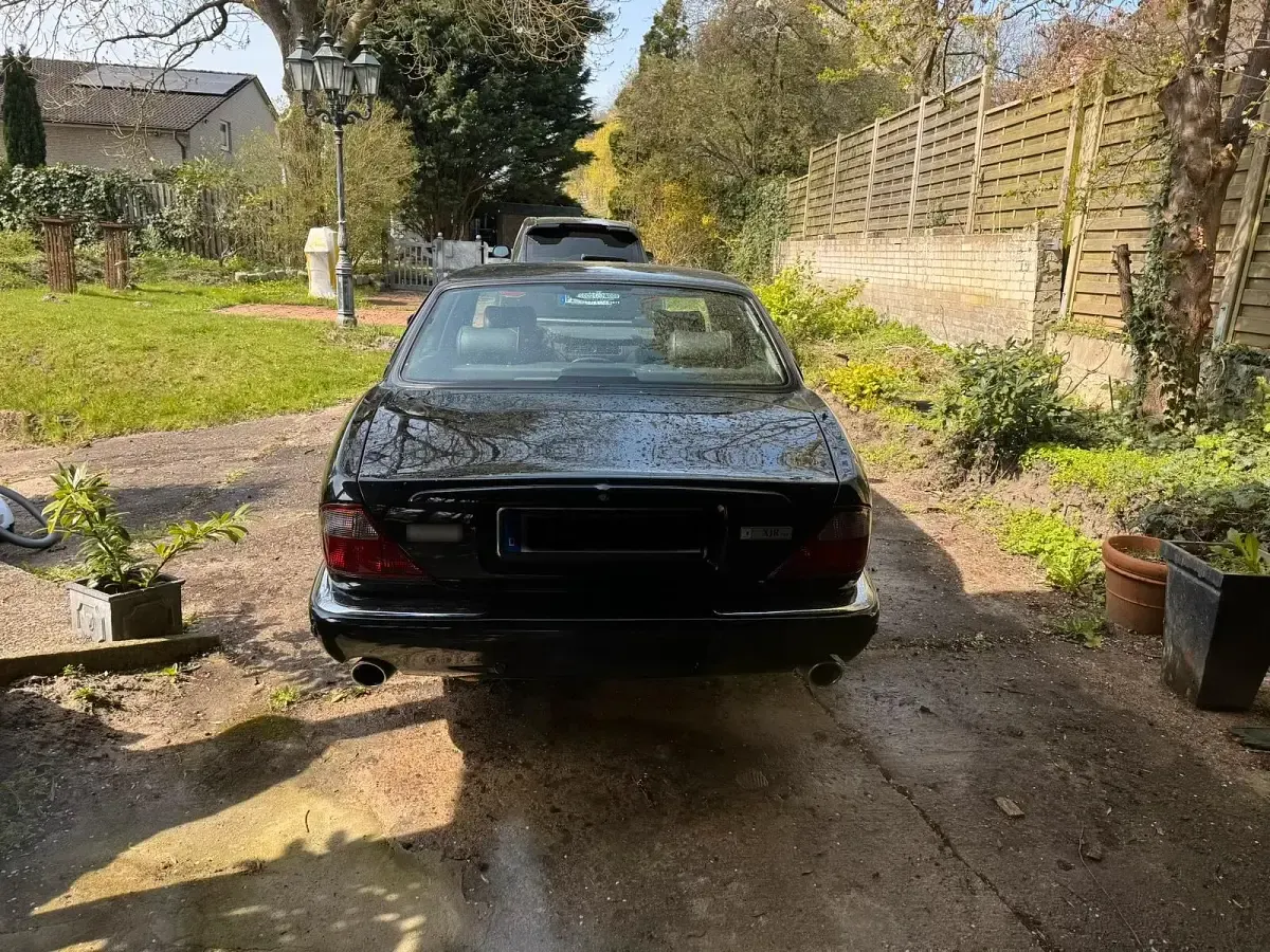 Gebraucht Jaguar XJR 363 PS (266 kW) 2001 Schwarz Limousine