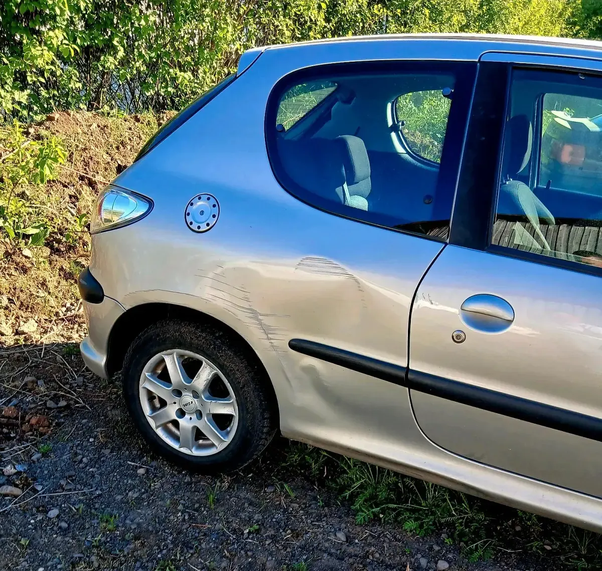 Gebraucht Peugeot 206 60 PS (44 kW) 2005 Silber Limousine