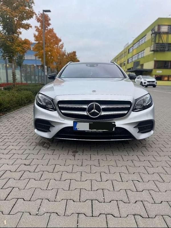 Gebraucht Mercedes E400 AMG line Plus 333 PS (244 kW) 2017 Silber Kombi