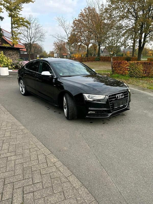 Schwarz Gebraucht 2012 Audi A5 Limousine | 11.300 € (Fairer Preis) - Bild 1/4