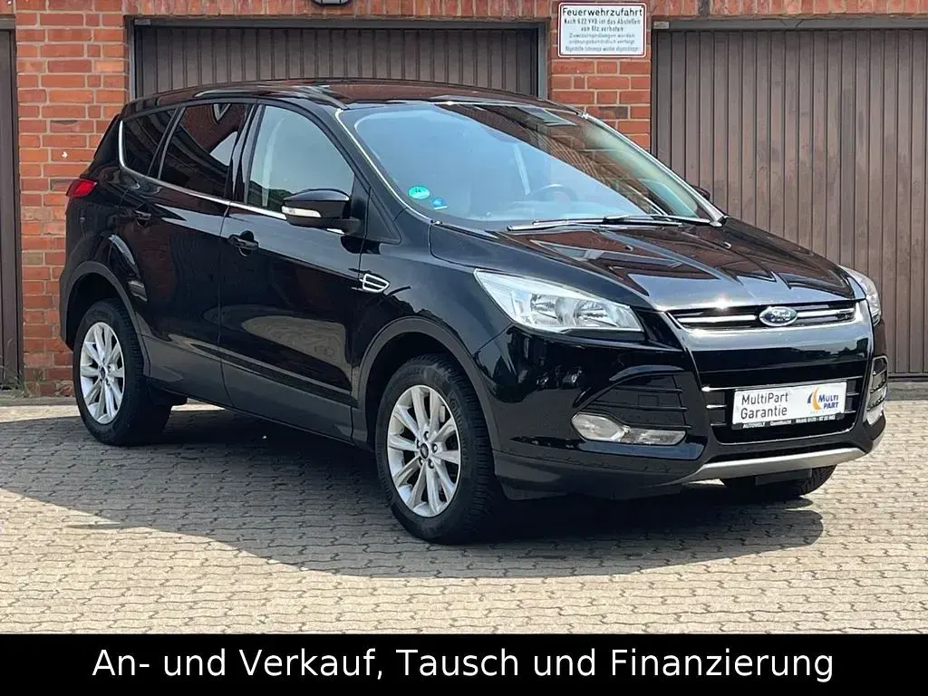 Gebraucht Ford Kuga Titanium 182 PS (133 kW) 2016 Schwarz SUV