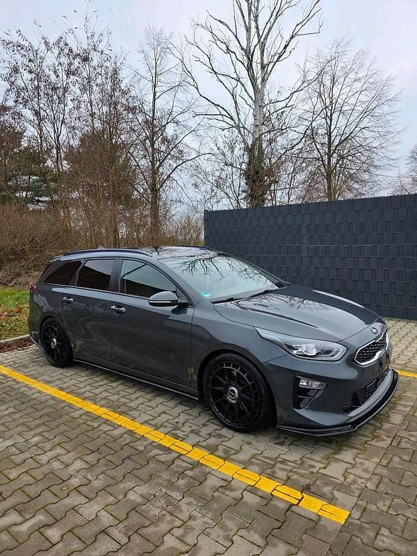 Gebraucht Kia Ceed Platinum 136 PS (100 kW) 2018 Grau Kleinwagen