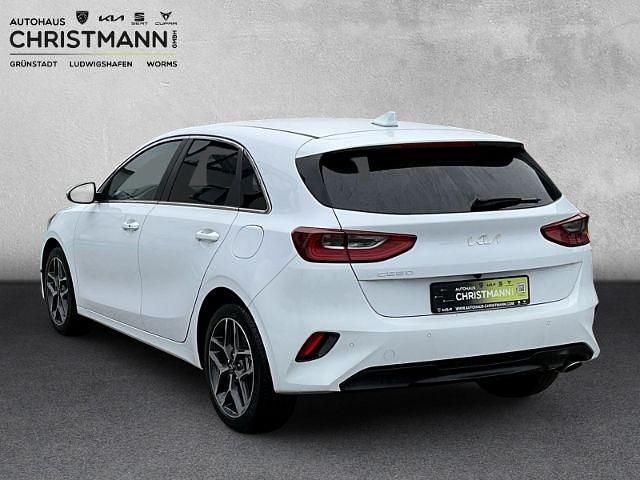Neu Kia Ceed Style 101 PS (74 kW) 2026 Carrarawhite Kleinwagen