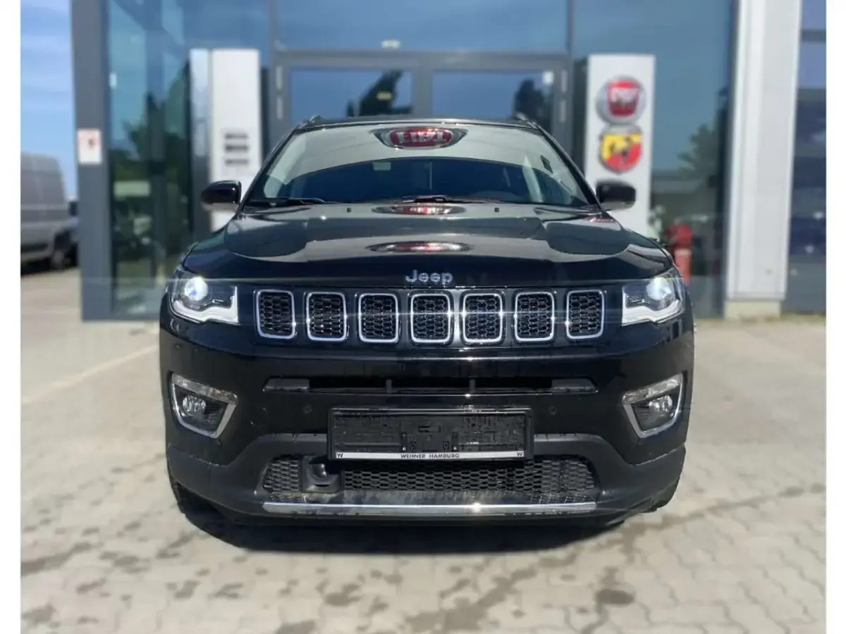 Gebraucht Jeep Compass Limited 150 PS (110 kW) 2020 Carbon black metallic clear co SUV
