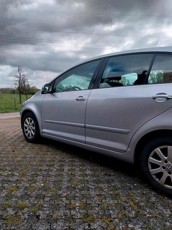 Gebraucht VW Golf IV 75 PS (55 kW) 2005 Silber Kleinwagen