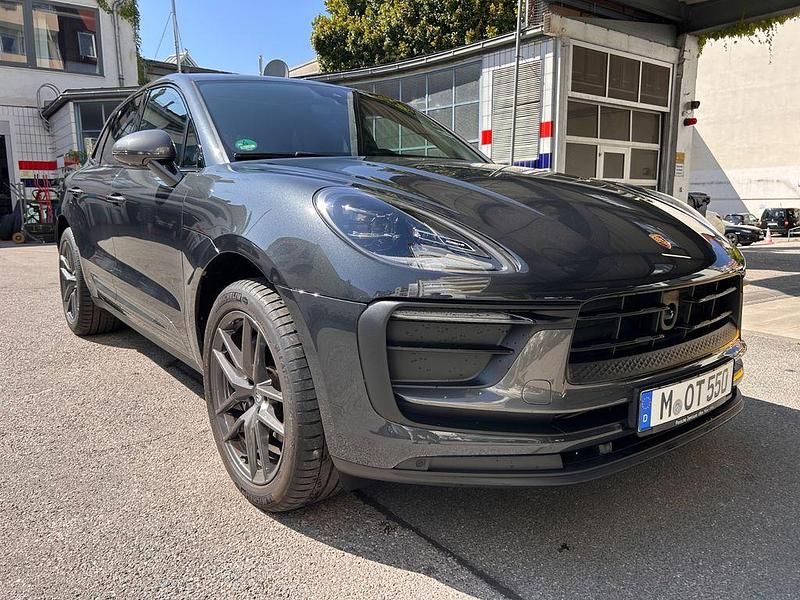Grau Gebraucht 2023 Porsche Macan SUV | 67.900 € (Fairer Preis) - Bild 1/4