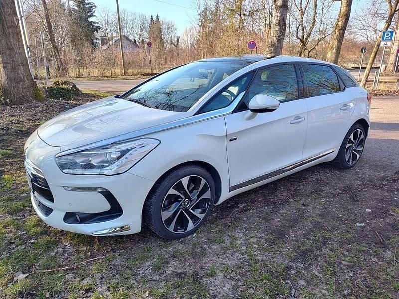 Gebraucht Citroën DS5 Sport Chic 200 PS (147 kW) 2012 Weiß Kleinwagen