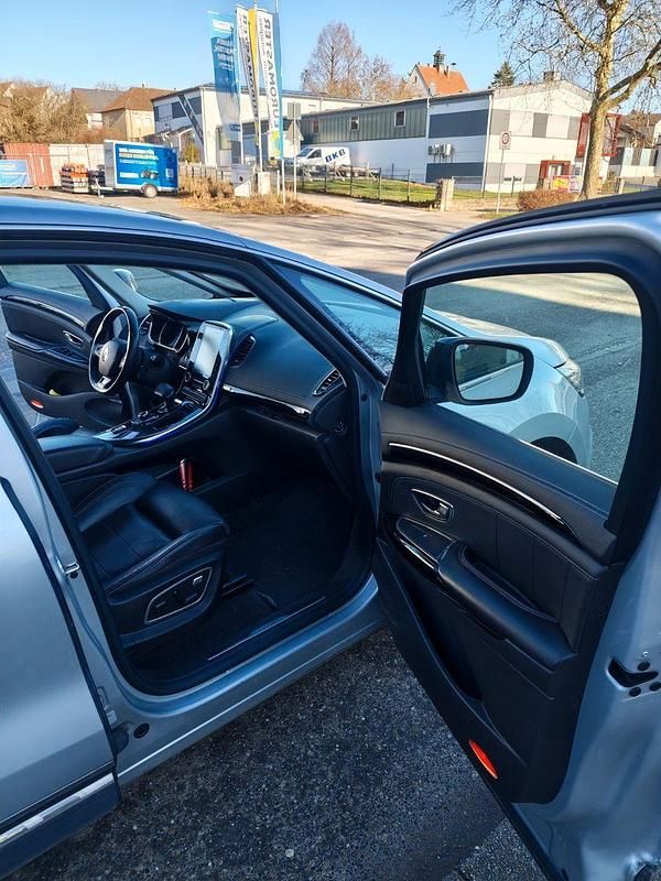 Gebraucht Renault Espace Initiale Paris 200 PS (147 kW) 2019 Grau Limousine