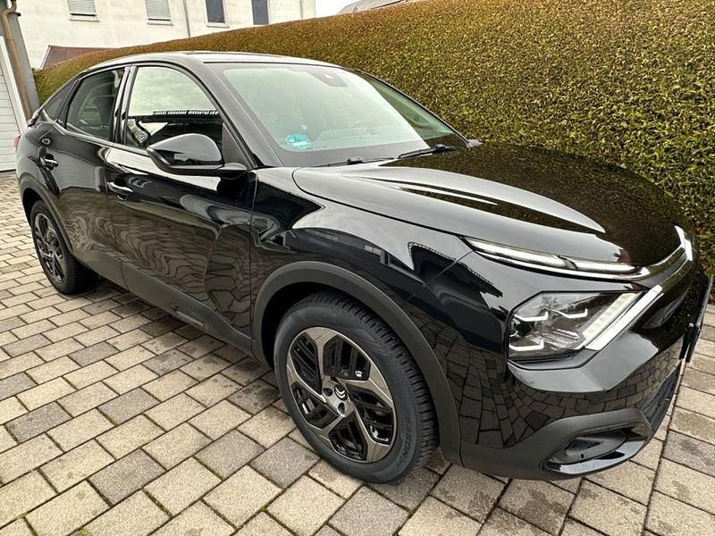 Gebraucht Citroën C4 PureTech 131 PS (96 kW) 2024 Schwarz Limousine
