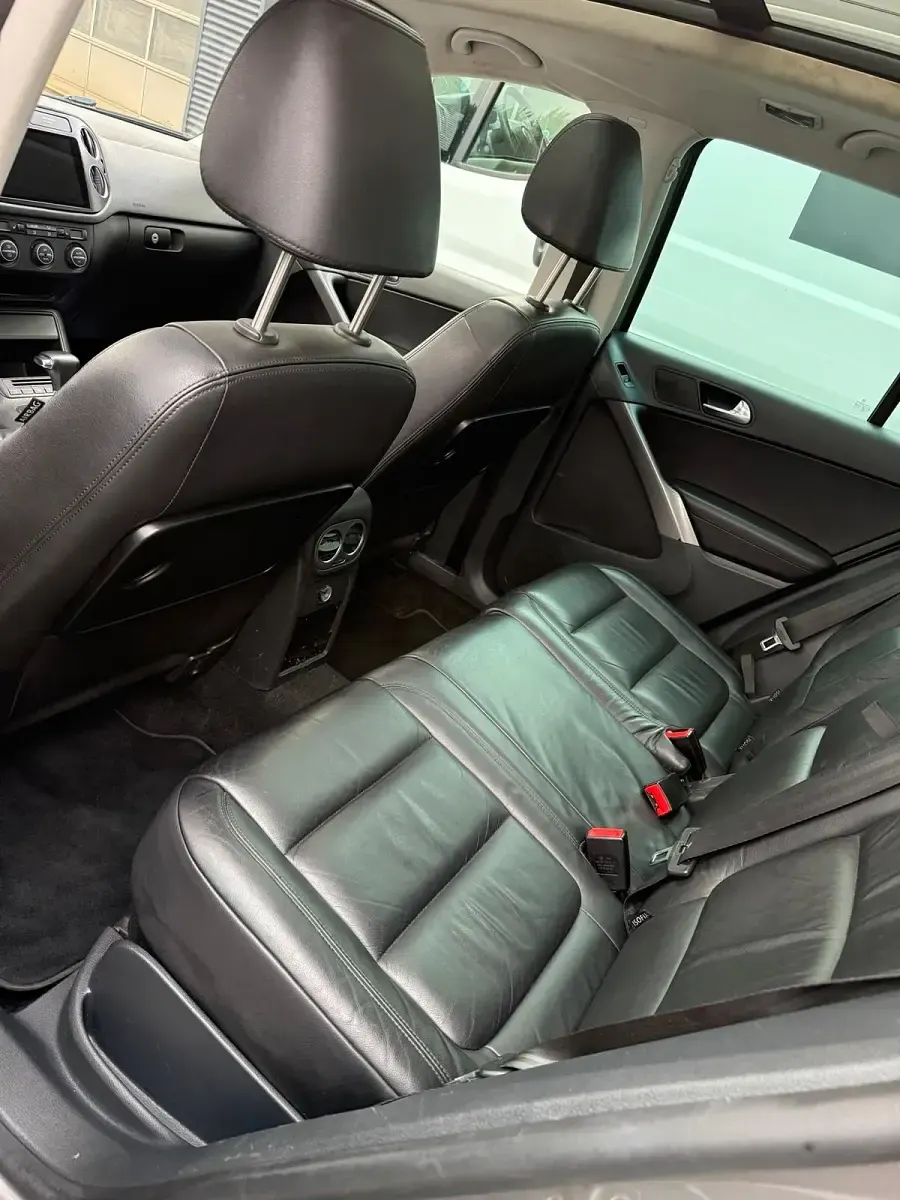 Gebraucht VW Tiguan 170 PS (125 kW) 2009 Grau SUV