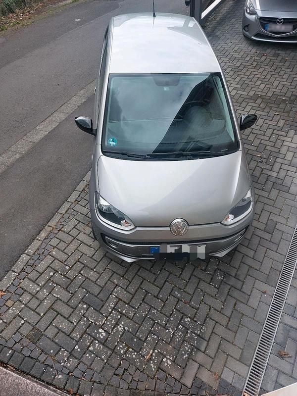 Second-hand VW up! 2015 Argintiu Hatchback
