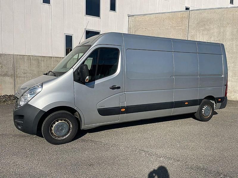 Gebraucht Opel Movano 145 PS (106 kW) 2011 Silber Van / Kleinbus