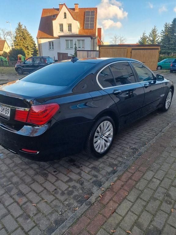 Gebraucht BMW 730 245 PS (180 kW) 2012 Schwarz Limousine