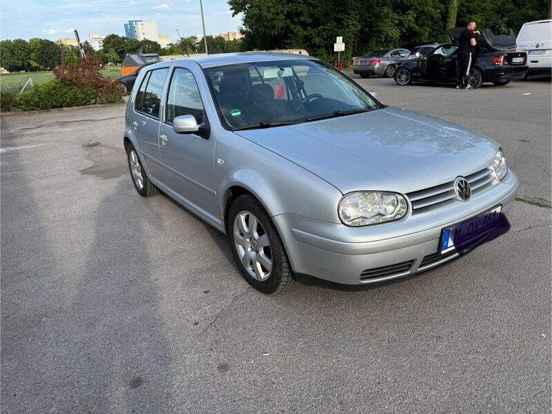 Silber Gebraucht 2003 VW Golf IV Pacific Kombi | 2.000 € (Fairer Preis) - Bild 1/4