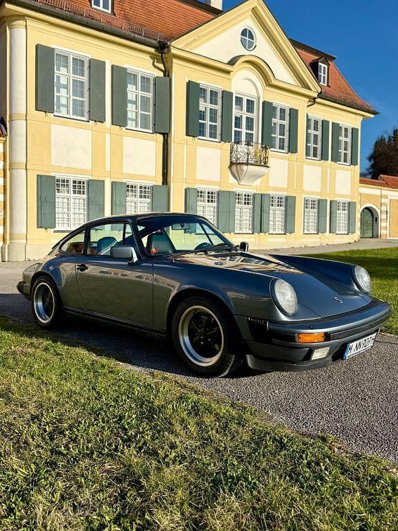 Blau Gebraucht 1984 Porsche 911 Coupé | 63.500 € - Bild 1/4