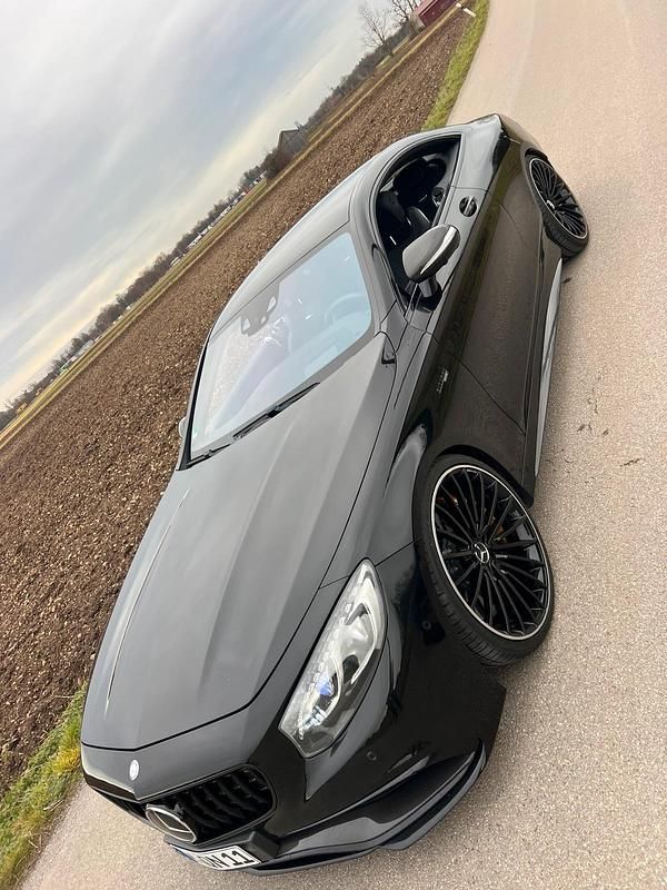 Schwarz Gebraucht 2015 Mercedes S63 AMG Coupé | 81.900 € - Bild 1/4