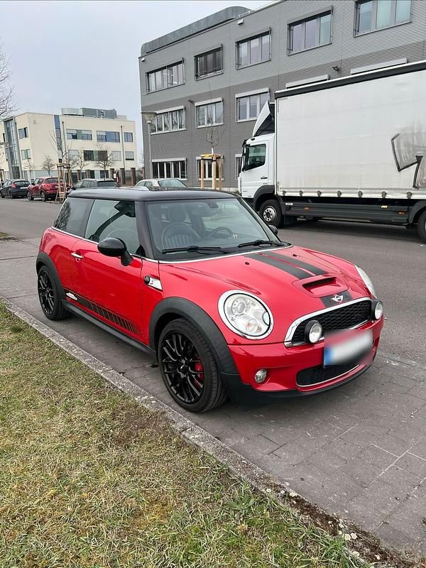 Käytetty Mini Cooper S Coupé 174 HP (127 kW) 2008 Punainen Coupe - kaksiovinen