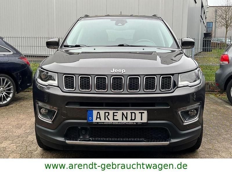 Gebraucht Jeep Compass Limited 170 PS (125 kW) 2018 Grau SUV