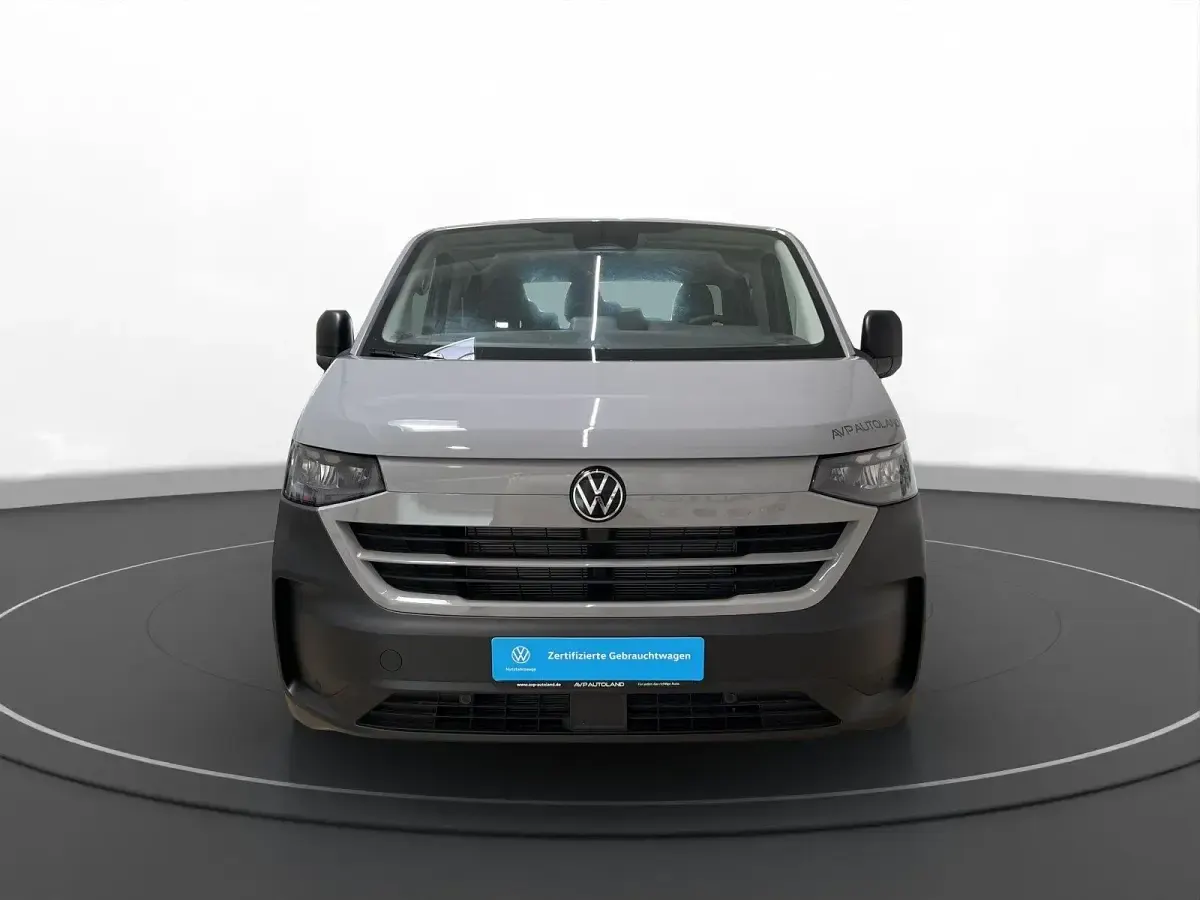 Gebraucht VW T7 150 PS (110 kW) 2026 Stone grey Van