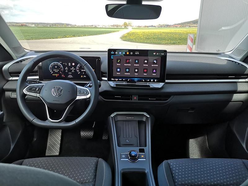 Neu VW T-Roc Life 150 PS (110 kW) 2026 Wolfgrau SUV