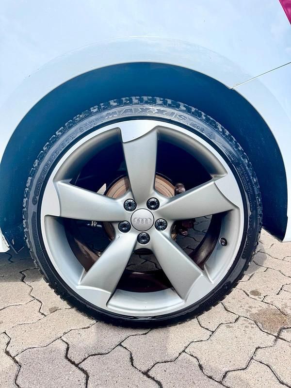 Gebraucht Audi A1 Exclusive 185 PS (136 kW) 2012 Weiß Kleinwagen