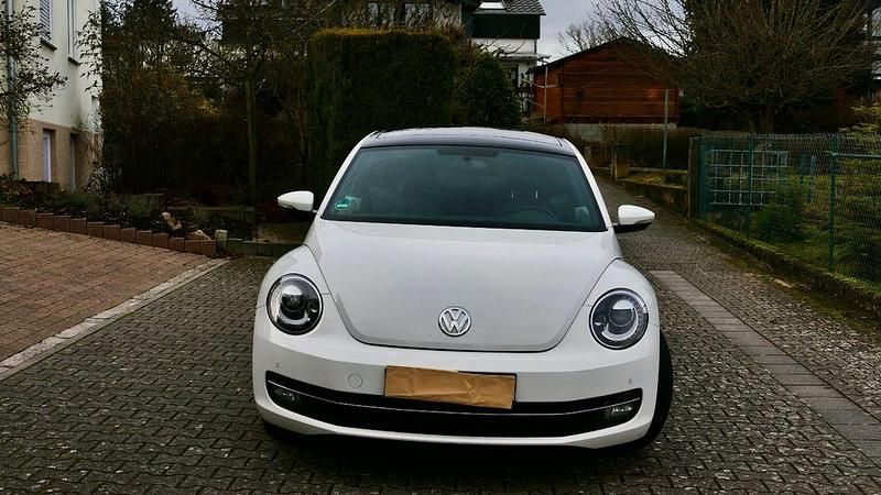 Gebraucht VW Beetle Design 105 PS (77 kW) 2013 Weiß Kleinwagen
