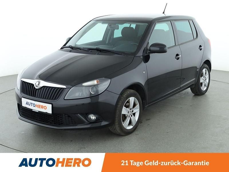 Schwarz Gebraucht 2014 Skoda Fabia Ambition Kleinwagen | 7.090 € (Etwas zu teuer) - Bild 1/3