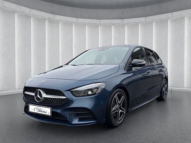 Denimblau metalliclack Gebraucht 2019 Mercedes B200 AMG Van / Kleinbus | 25.900 € (Fairer Preis) - Bild 1/4
