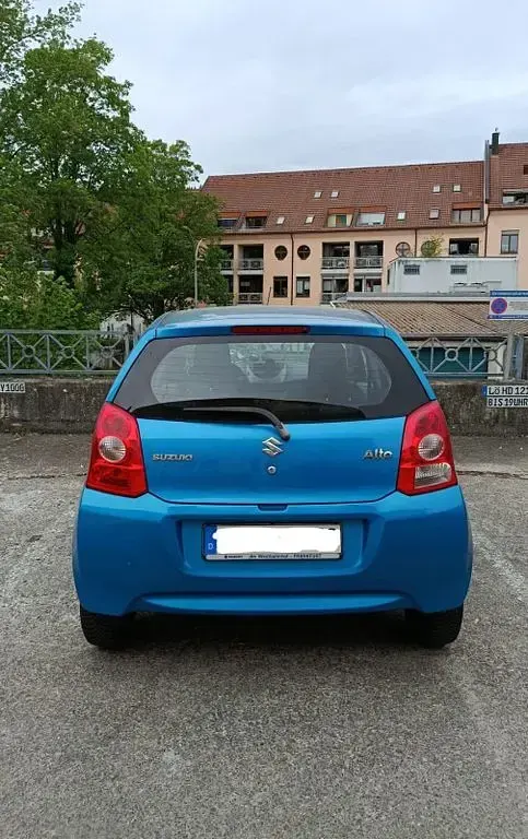 Gebraucht Suzuki Alto Basic 68 PS (50 kW) 2012 Blau Kleinwagen