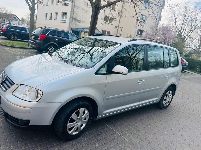 Gebraucht VW Touran 140 PS (102 kW) 2006 Grau Van / Kleinbus