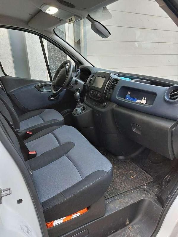 Gebraucht Opel Vivaro 120 PS (88 kW) 2017 Van / Kleinbus