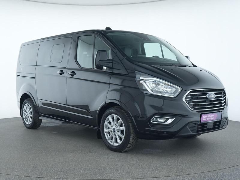 Gebraucht Ford Tourneo Titanium 131 PS (96 kW) 2021 Schwarz Van / Kleinbus