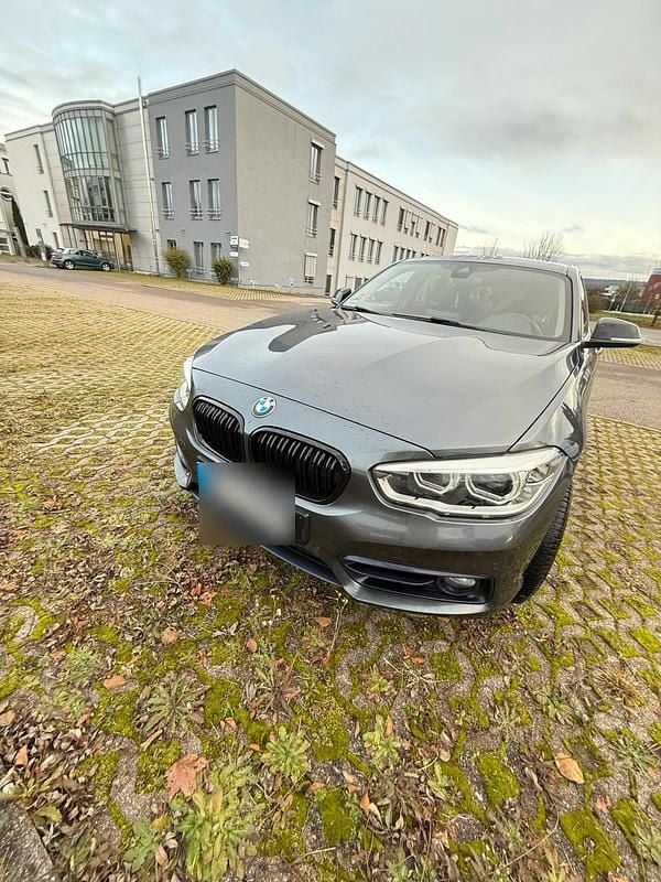 Gebraucht BMW 118 Sport Line 150 PS (110 kW) 2015 Grau Kleinwagen