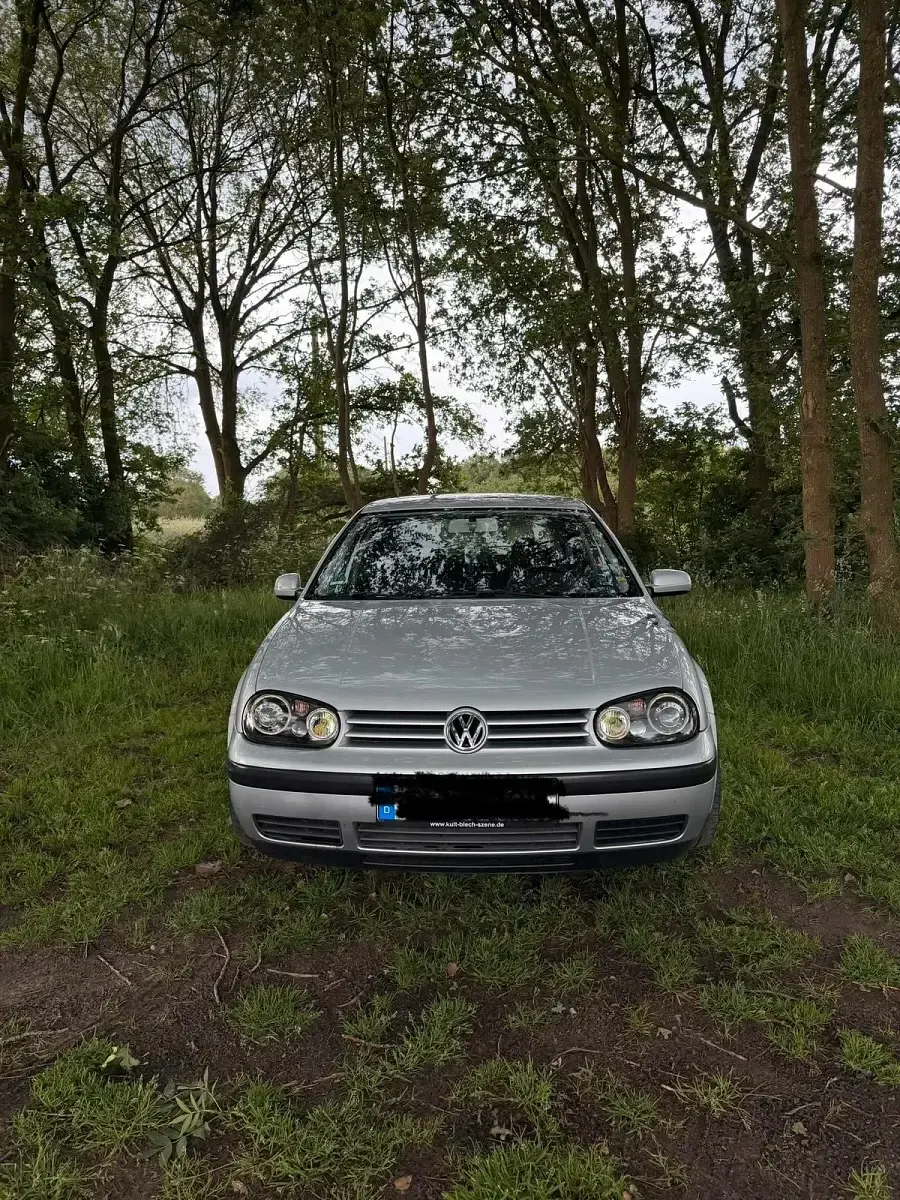 Gebraucht VW Golf IV 75 PS (55 kW) 2000 Silber Kleinwagen